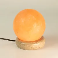 Lámpara de sal de bola USB de calidad - 8 cm