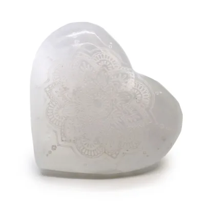 Corazón de selenita - 7-8cm - Mandala Grabada
