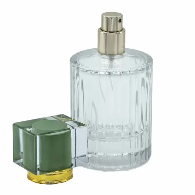 Frascos de vidrio para perfume con pulveridaor y tapa verde 50 ml