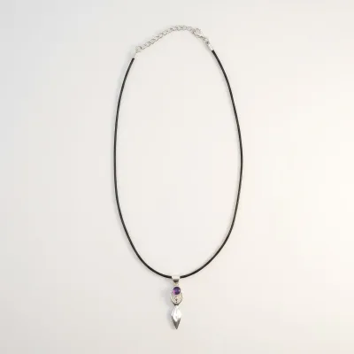 Colgantes devocionales de la India - Baño de plata (Cordón de 45 cm) - Diosa Amatista