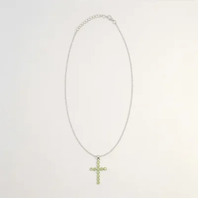 Colgante devocional indio - plateado (cadena de 45 cm) - crucifijo de peridoto