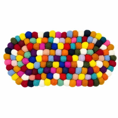 Tapete central ovalado de bolas de fieltro - 38 x 18 cm, multicolor