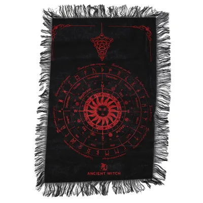 Tela de Adivinación con Péndulo de Bruja Antigua - Rostro del Sol - Negro y Rojo Sangriento