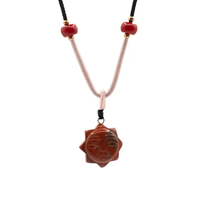 Collar de cuerda con colgante de piedra preciosa - Cara del Sol de cornalina